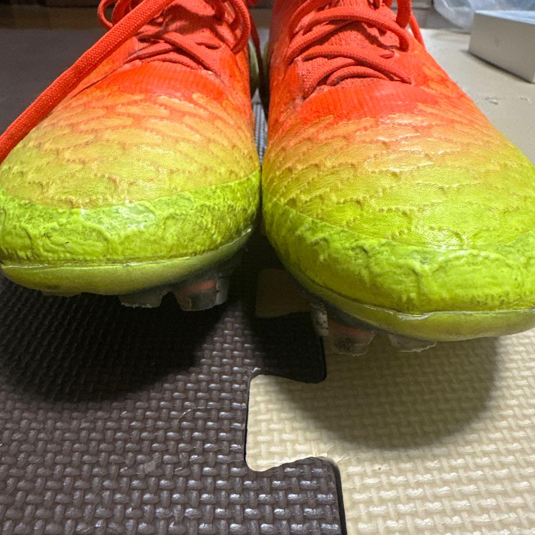 サッカースパイク マジスタ 取り替え式 26.5