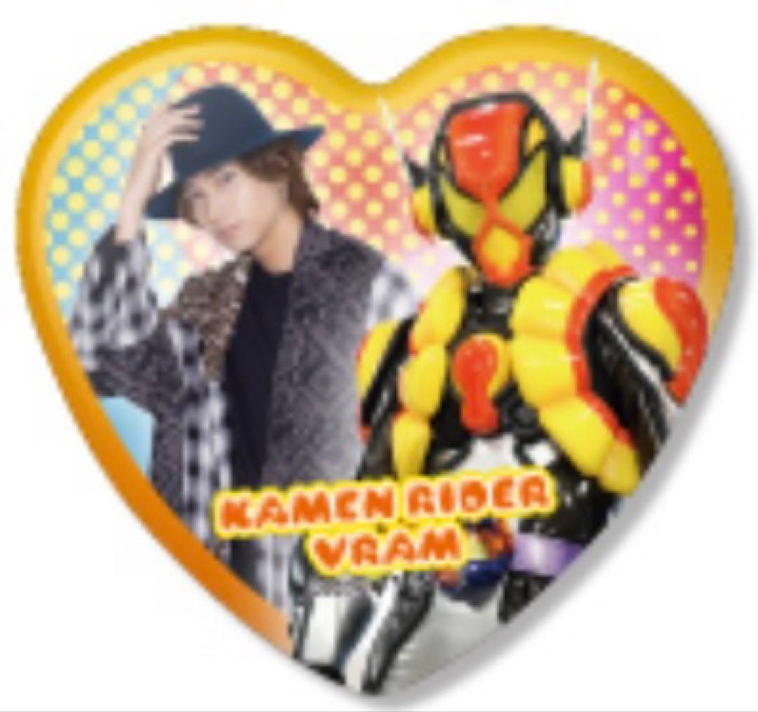 仮面ライダーガヴ　TOS くじ　特大ハート型缶バッジ　ラキア　ヴラム