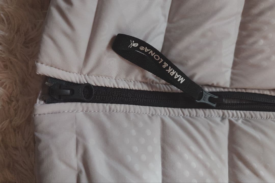 新品・マーク＆ロナ　ダウンベスト38