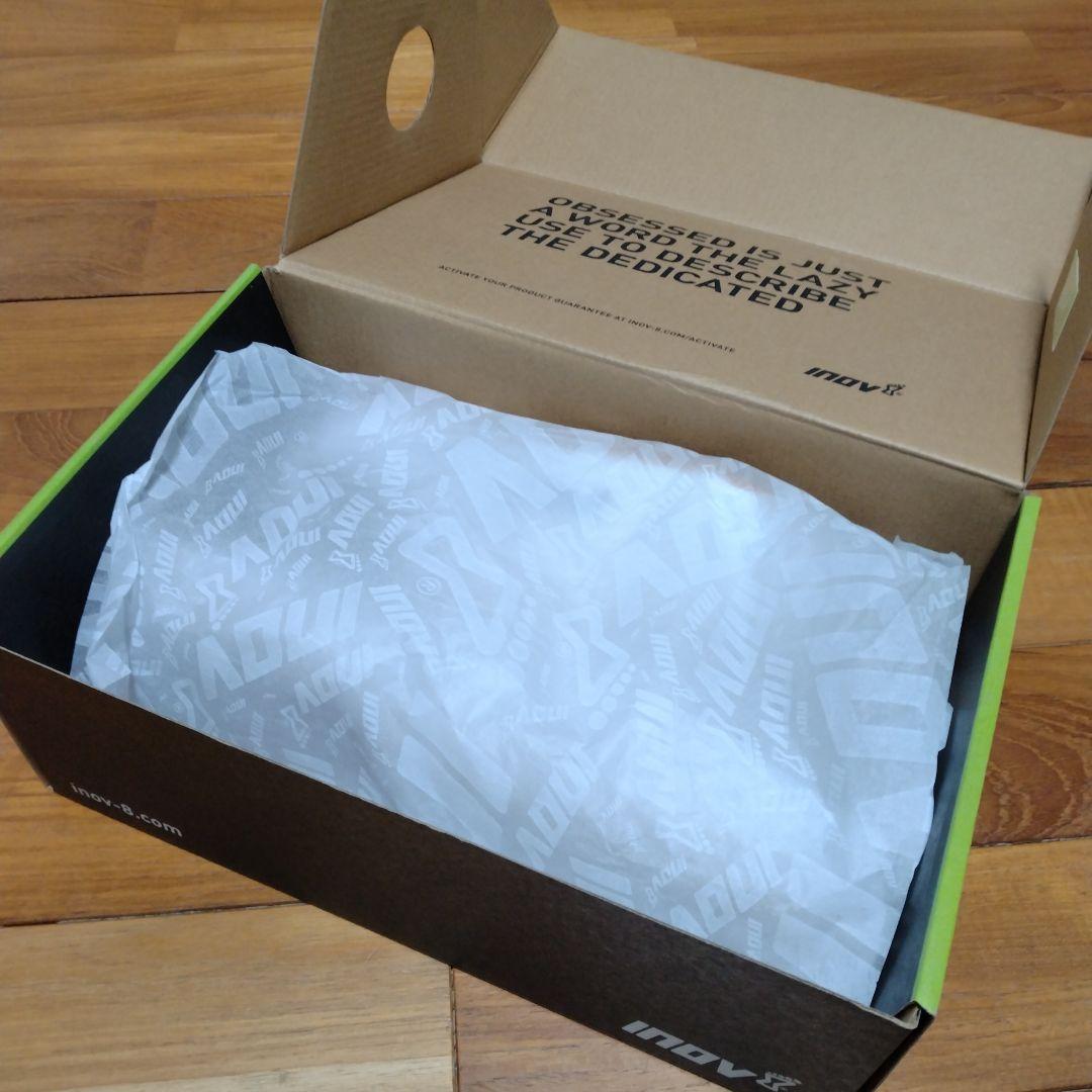 新品最終廃盤人気Inov-8イノヴェイトBARE-XF-210V3 27.0cm