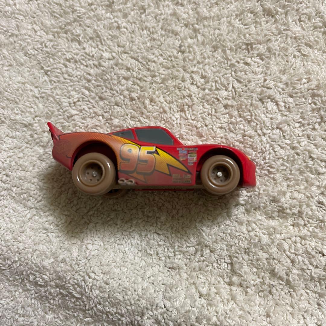 カーズトミカ　マックイーン　ダートタイプ