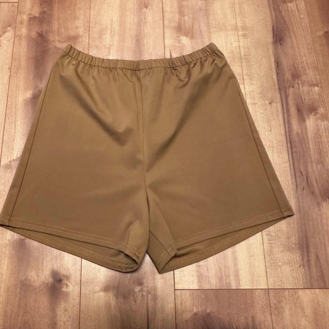 ロゴ　ニット　ワンピース　モックネック　長袖　春秋冬　ベージュ　サイズF 新品