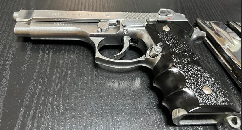 東京マルイ M92F クロームステンレスモデル　オマケ付き