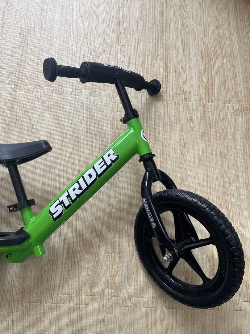 美品　ストライダー 12インチ　スポーツモデル