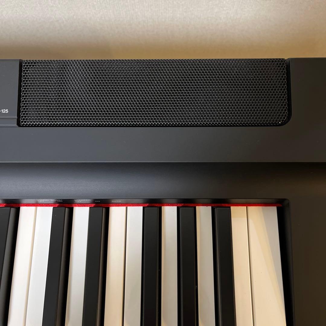 ヤマハ　デジタルピアノ p125 黒