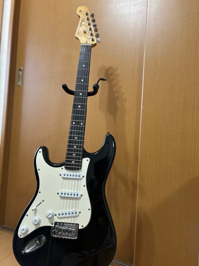 【カスタム】エレキギター左利きストラトタイプ