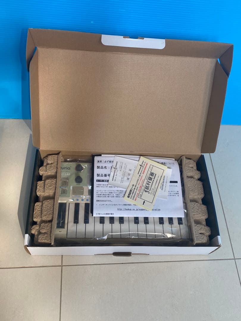 ARTURIA MiniLab 3MIDI コントローラー