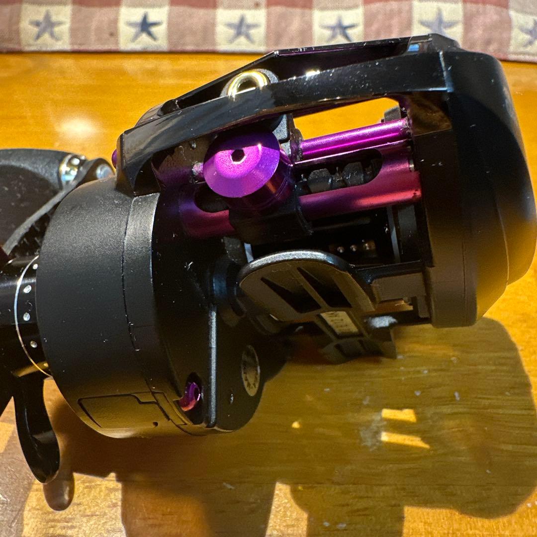 アブ　REVO MGX 右巻