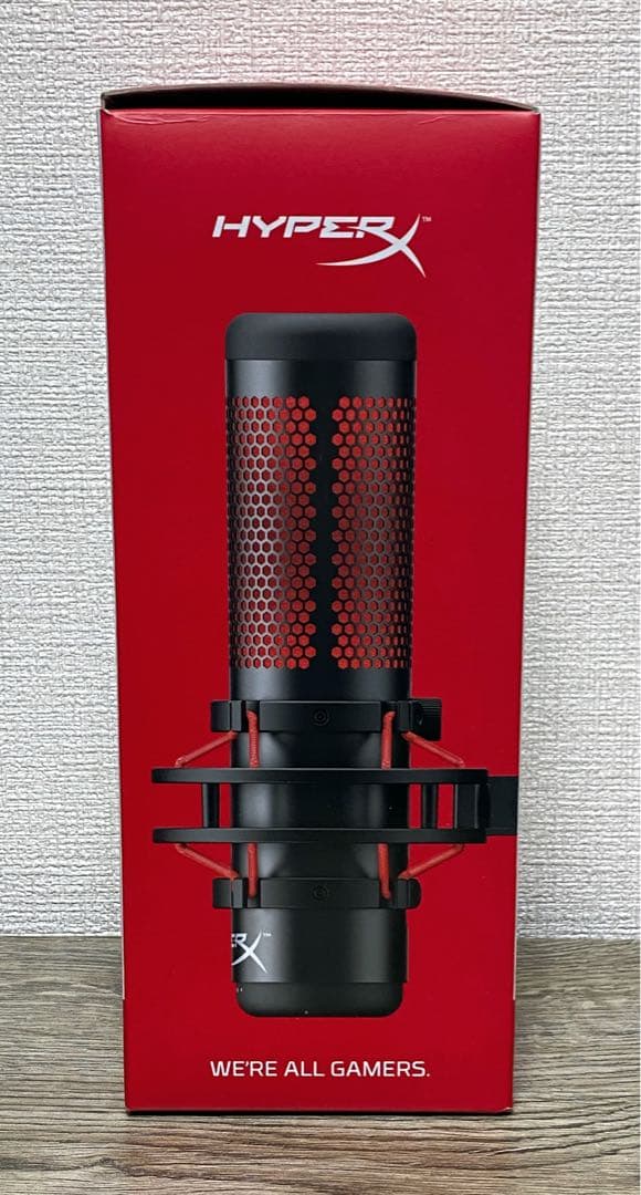HyperX・QuadCast・USBマイク・コンデンサーマイク・赤色・黒色