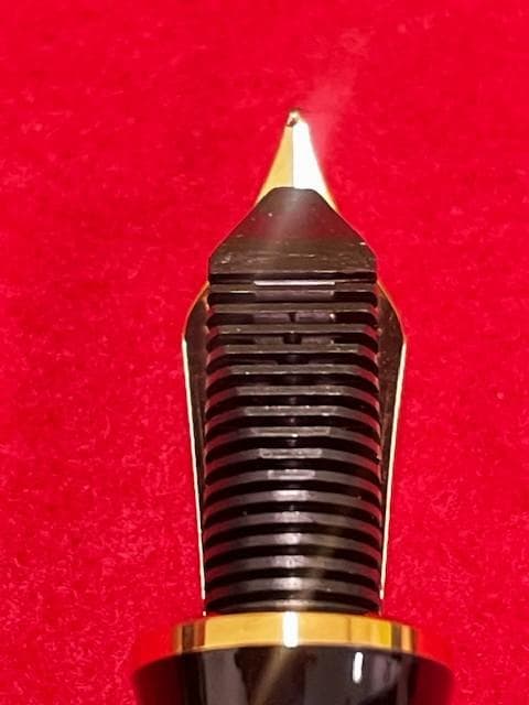 ほぼ未使用 ペリカンスーベレーンM800 グリーンストライプ EF 万年筆 即送