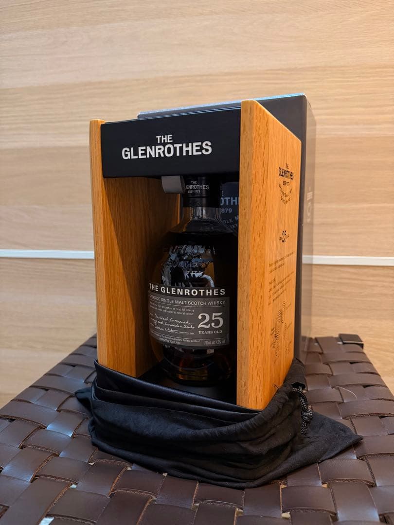 【新品未開封】ザ・グレンロセス 25年 700ml 木箱・専用袋付き ウイスキー