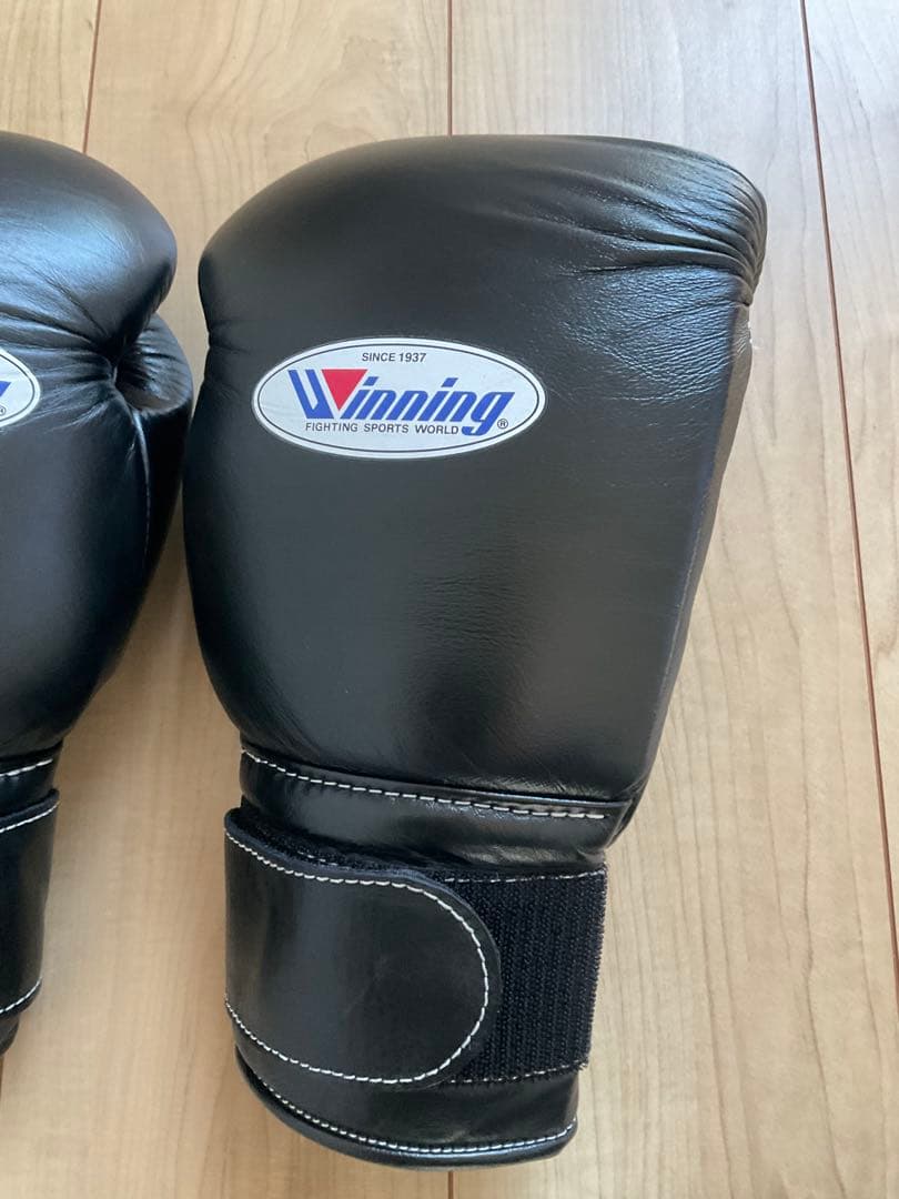 Winning ボクシンググローブ 16oz 黒