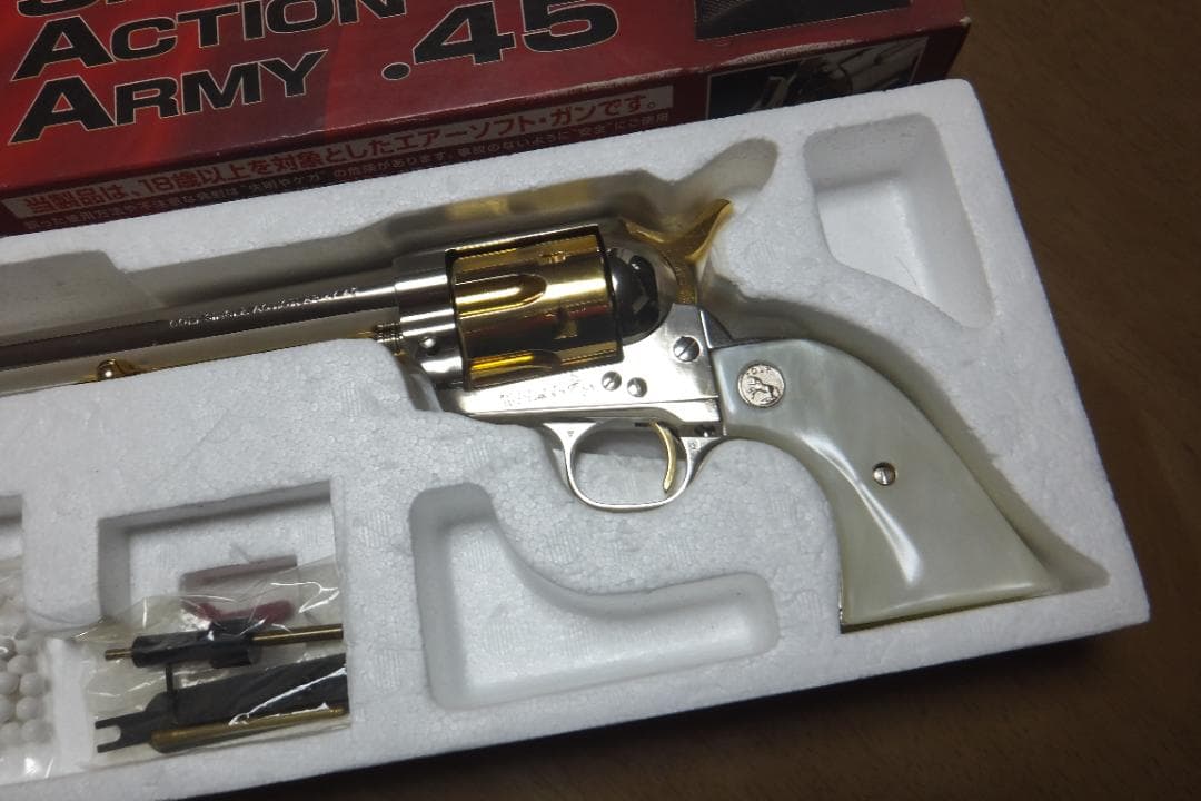 タナカ コルトSAA.45 7-1/2インチ　ニッケルフィニッシュ