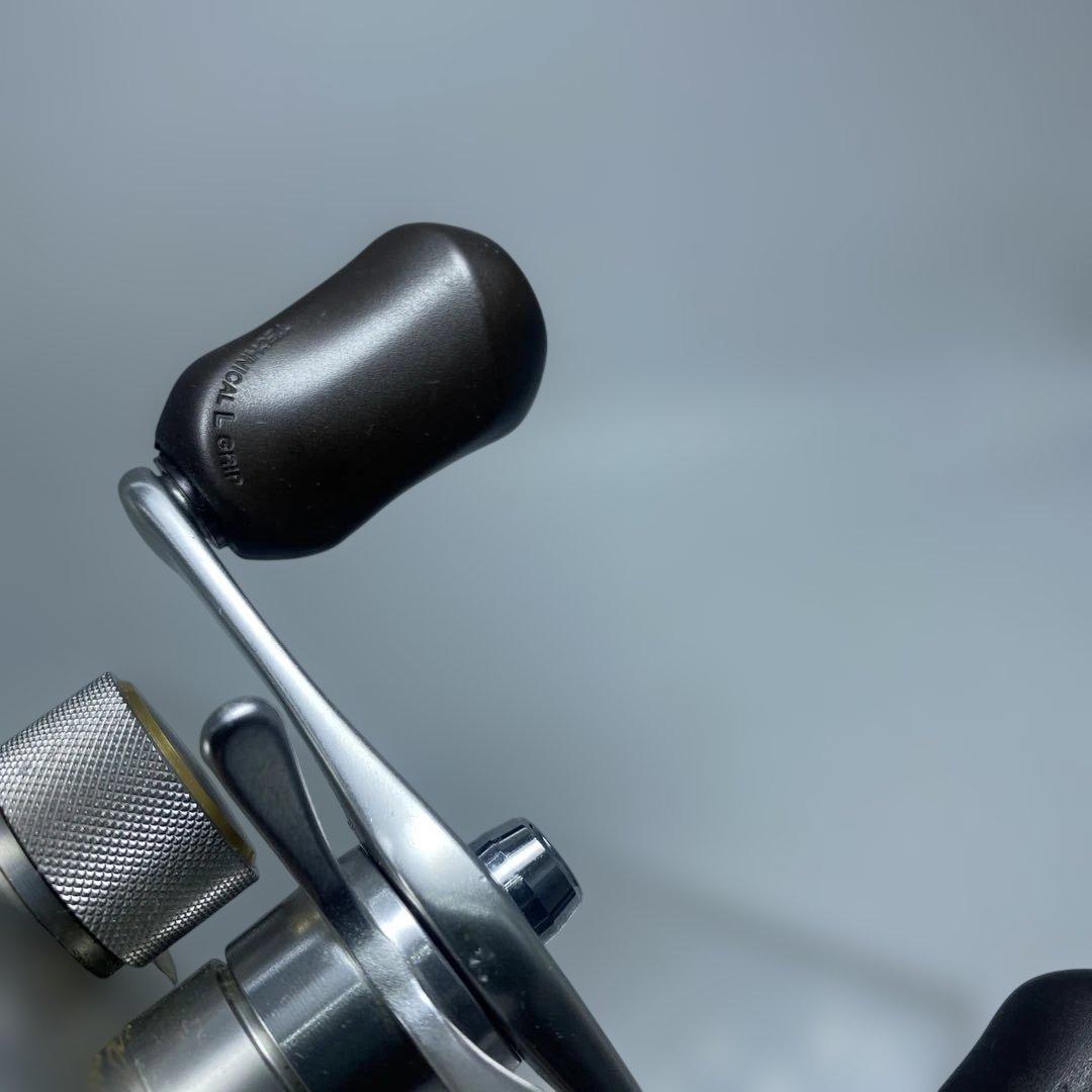 シマノ・03カルカッタコンクエスト201DＣ