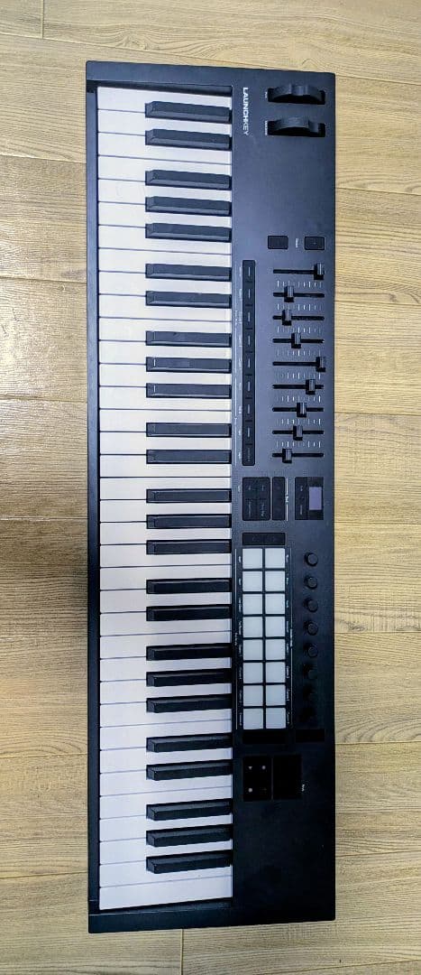 Novation/Launchkey 61 Mk4 | MIDIキーボード