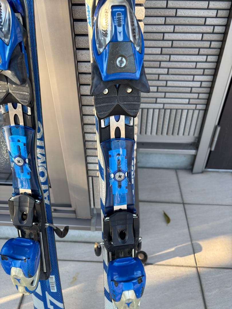 Atomic ST7 スキー 板　ジュニアから　150センチ