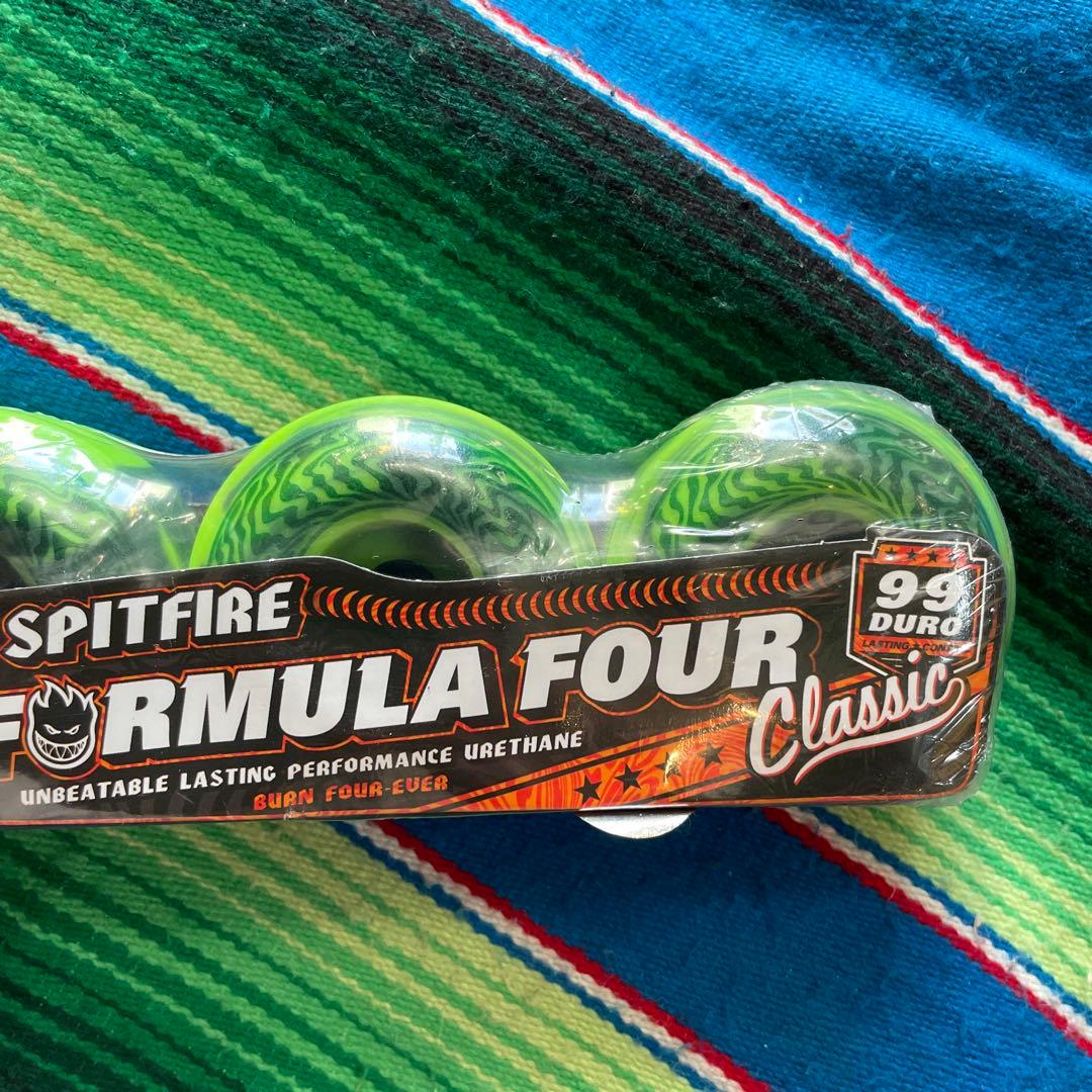 Spitfireフォーマル4クラシック56mm93a ウィール 定価¥9,130