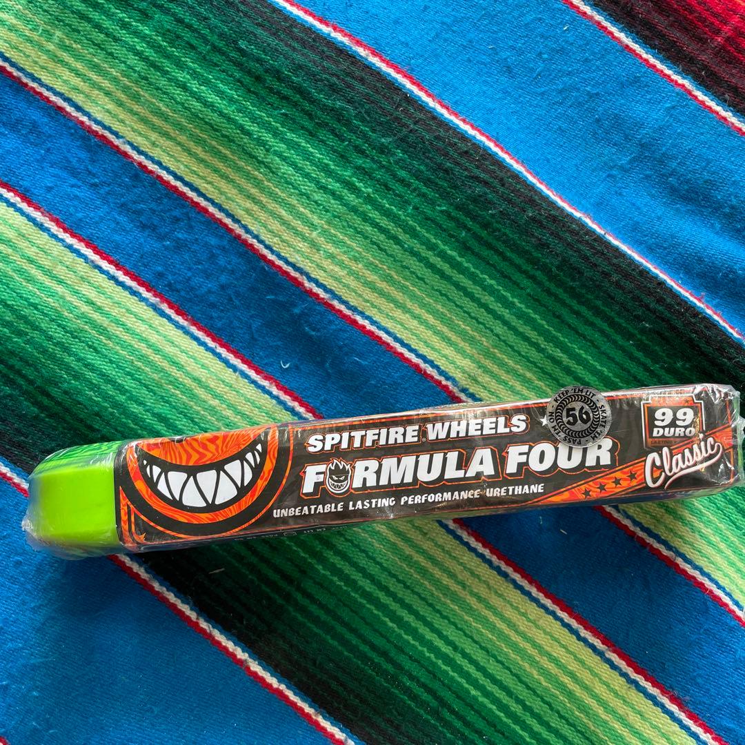 Spitfireフォーマル4クラシック56mm93a ウィール 定価¥9,130