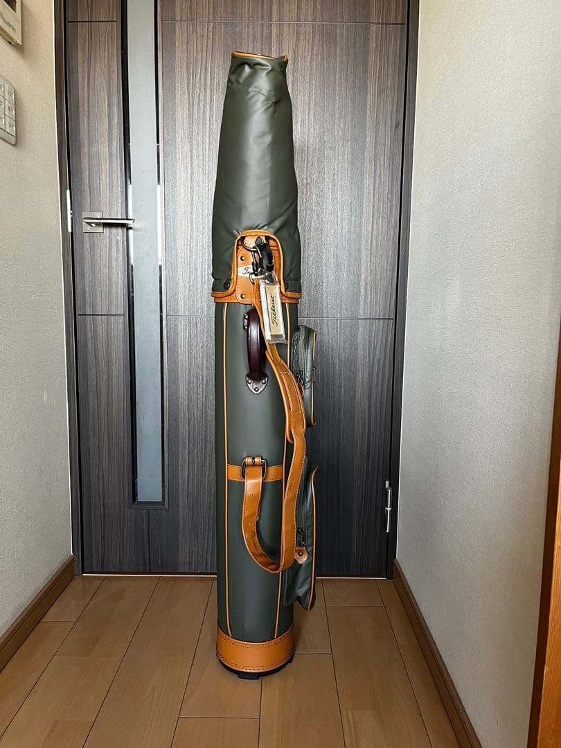 未使用新古品　希少Titleistタイトリスト　キャディバッグ　コンパクトバック