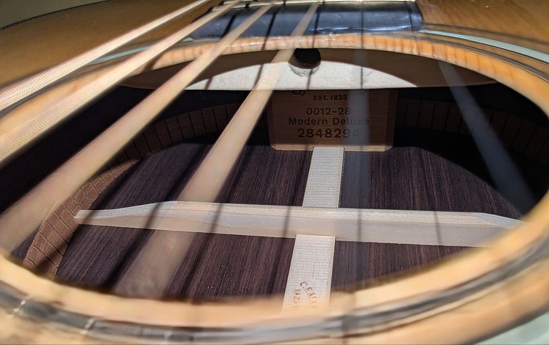 Martin 0012-28 Modern Deluxe 　保証期間内