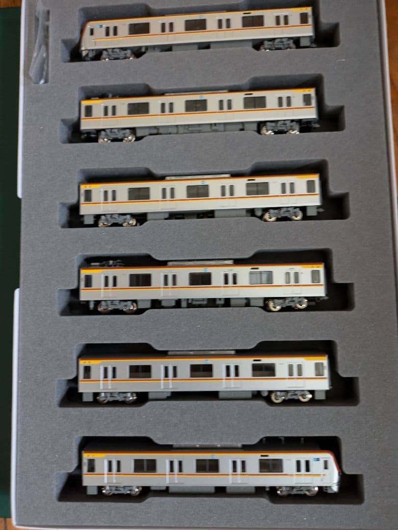 KATO東京メトロ有楽町、副都心線 17000系6両基本セット（ジャンク品）