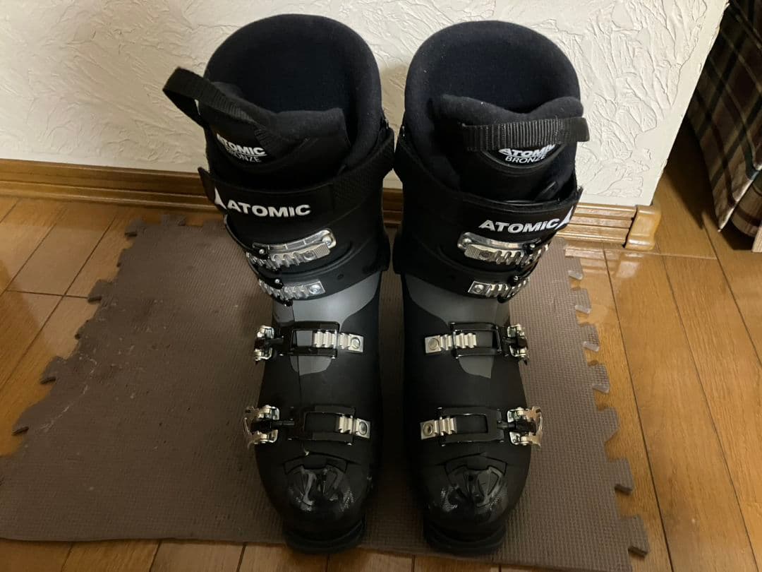 ATOMIC アトミック　スキーブーツ 29〜29.5cm 足幅広め 　保温性高