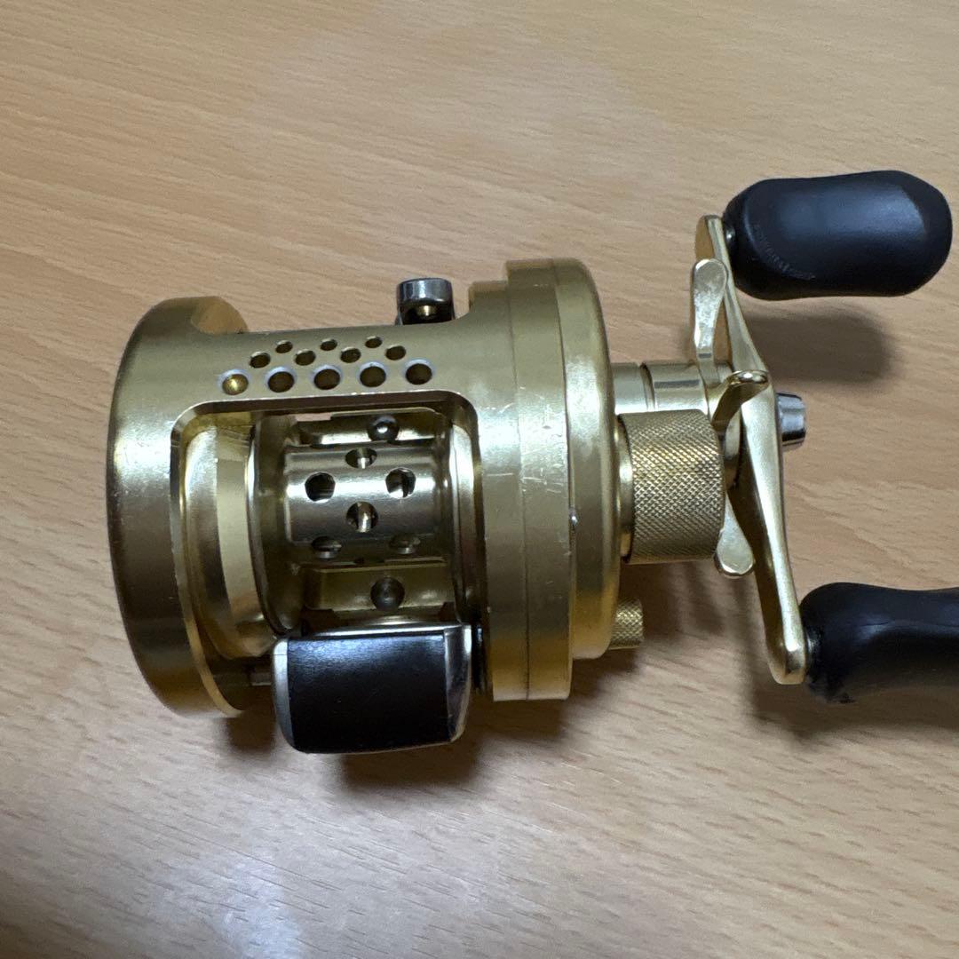 シマノカルカッタコンクエス100 CALCUTTA CONQUEST