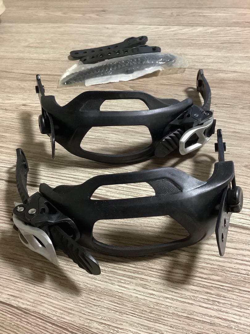 Burton Genesis トゥストラップ　メンズMサイズ