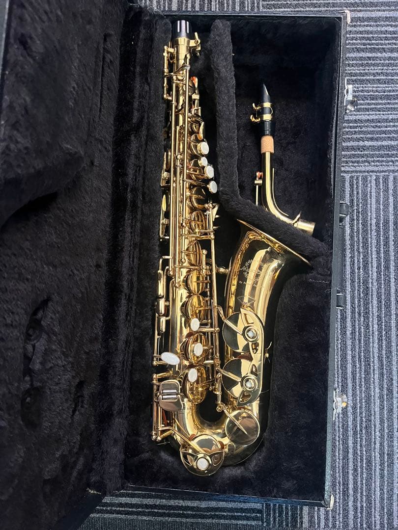 Maxtone アルトサックス 本体 ゴールド　ハードケース付き