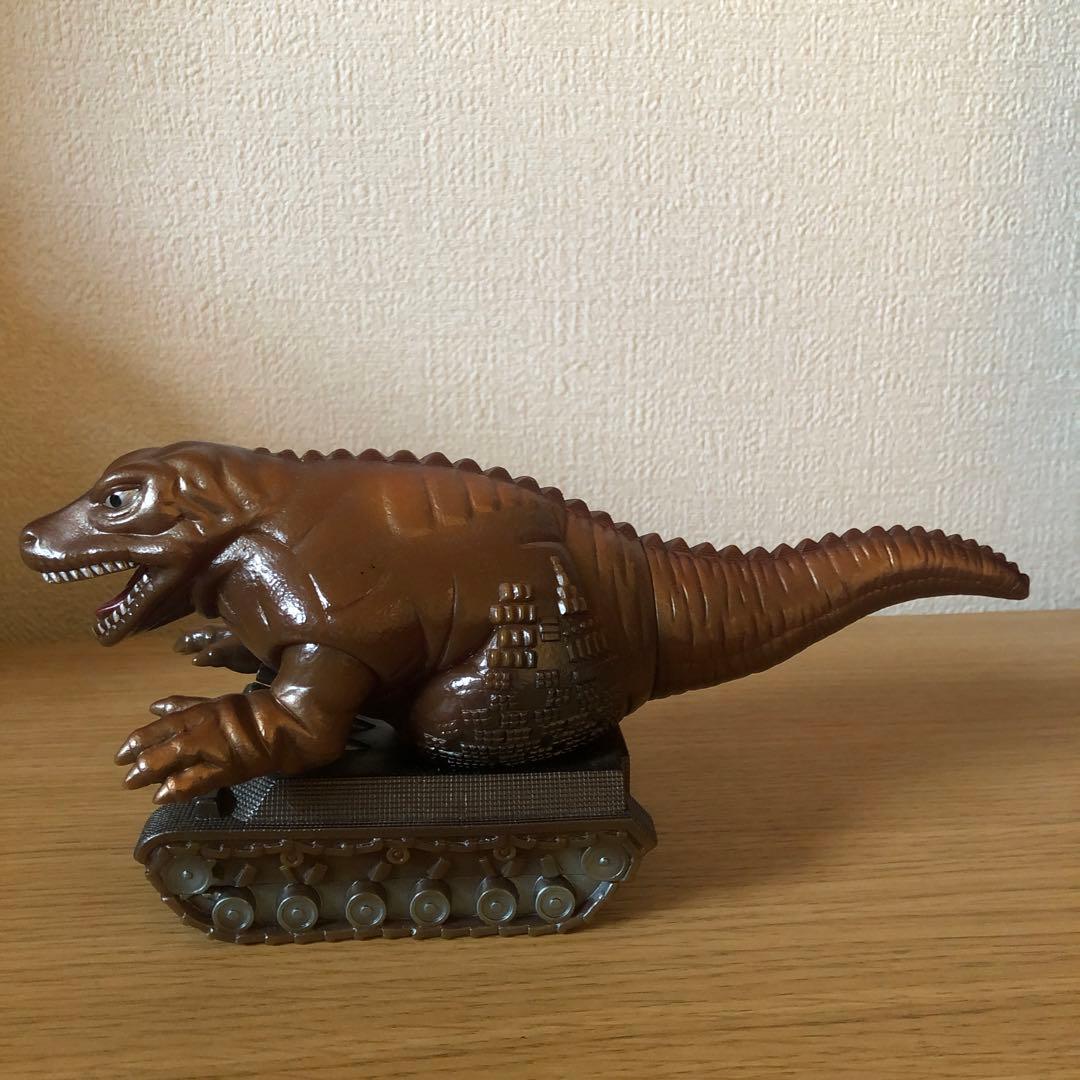 怪獣郷　恐竜戦車ソフビ