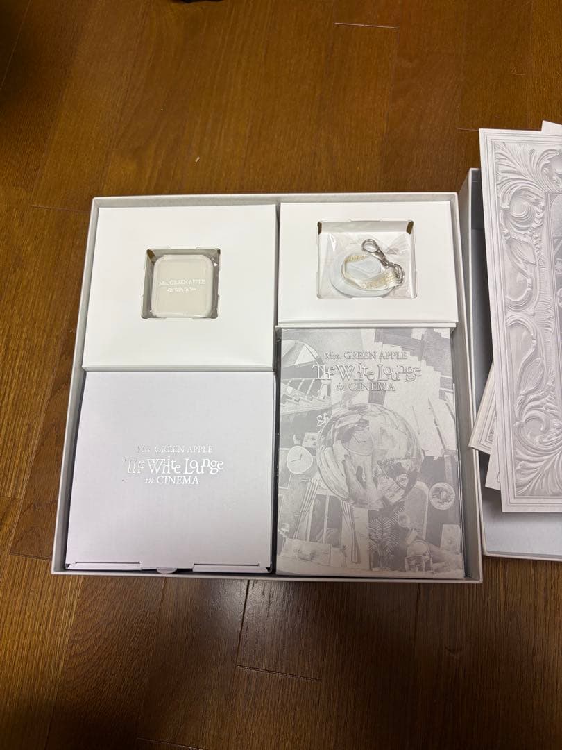 The White Lounge 初回限定版