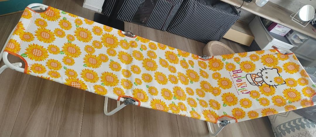 ビーチベッド【折り畳み】サンリオ　ハローキティ　可愛い　夏　アウトドア　海