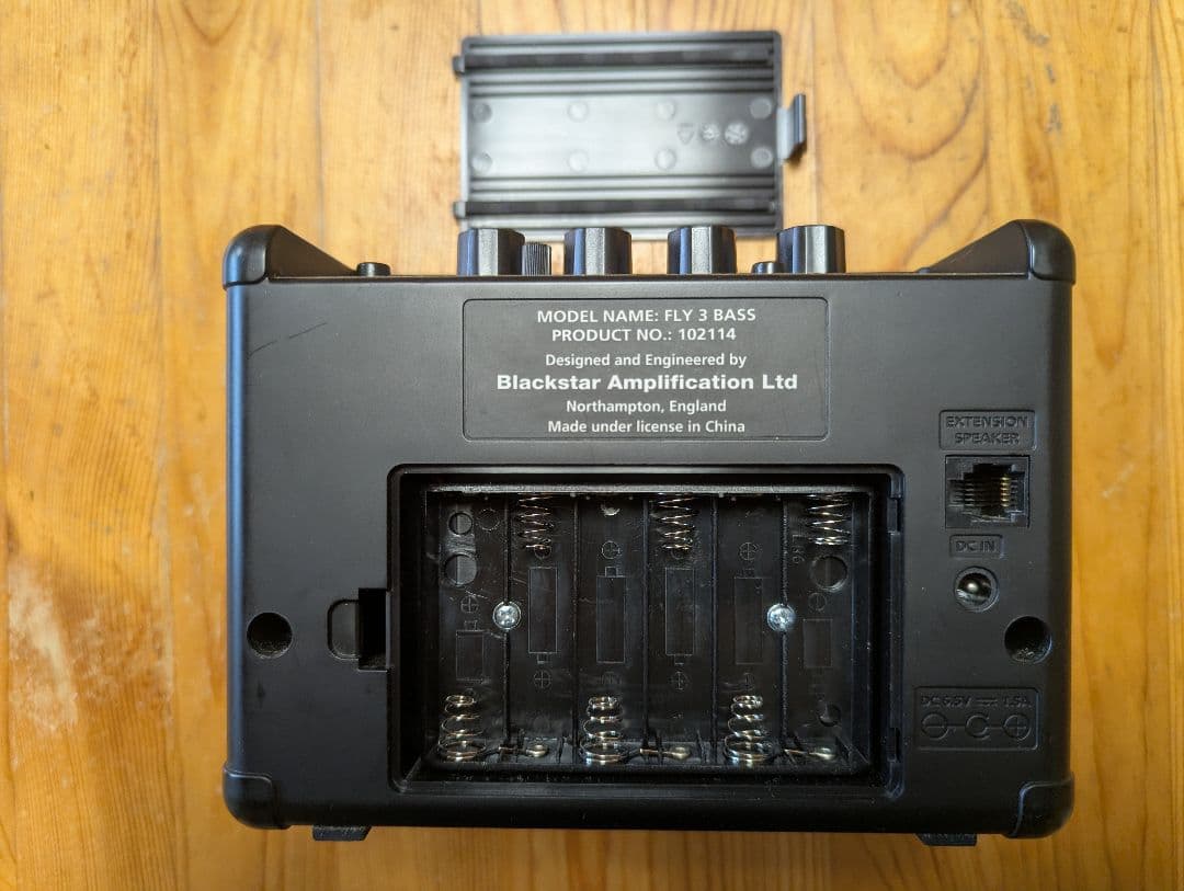 Blackstar FLY 3 BASS ベース用アンプ【別売電源アダプター付】