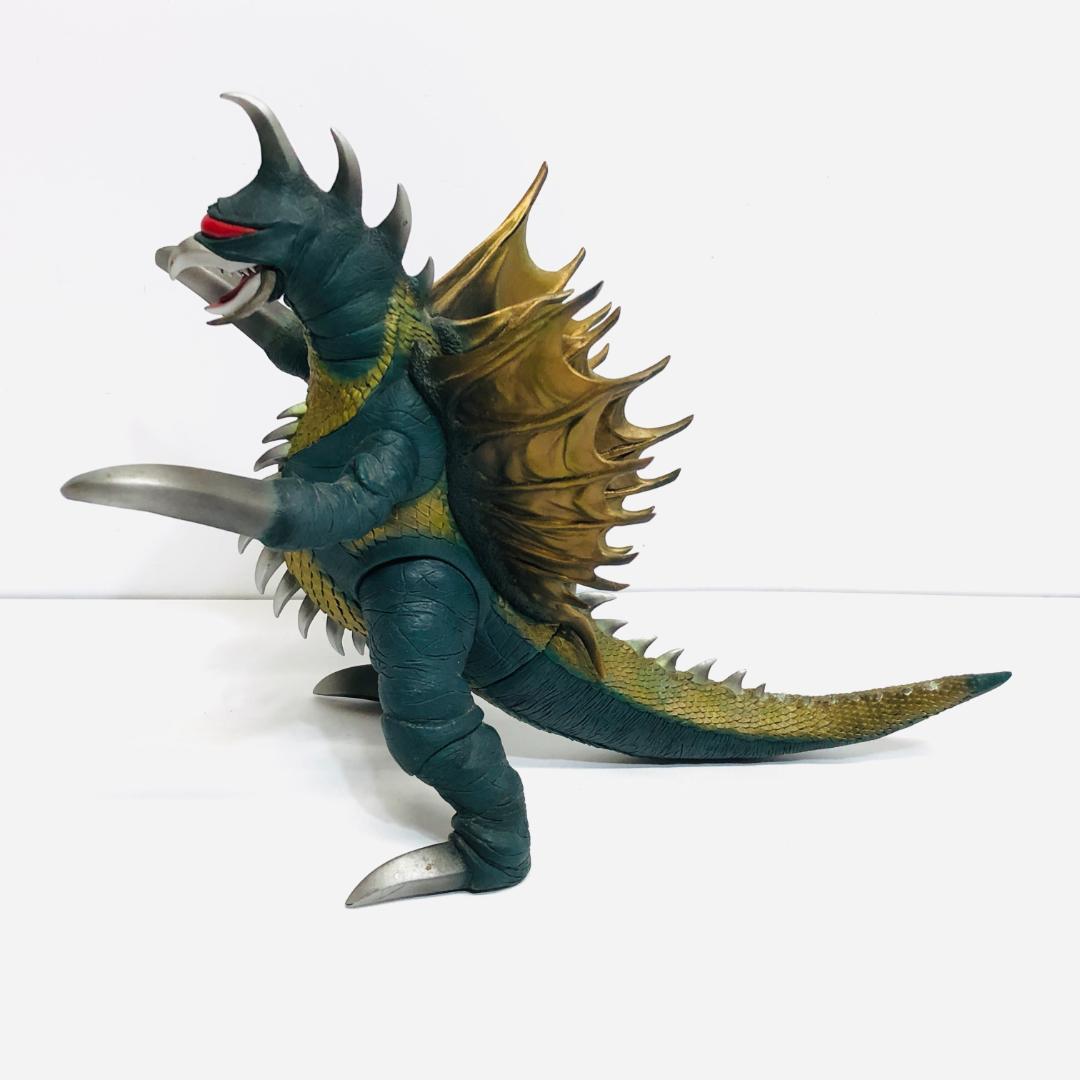 バンダイミュージアム限定 未来怪獣ガイガン フィギュア 希少 m1490