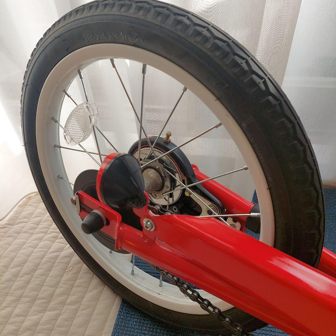 ピープル子供用自転車 16インチレッド、ベージュバスケット付き