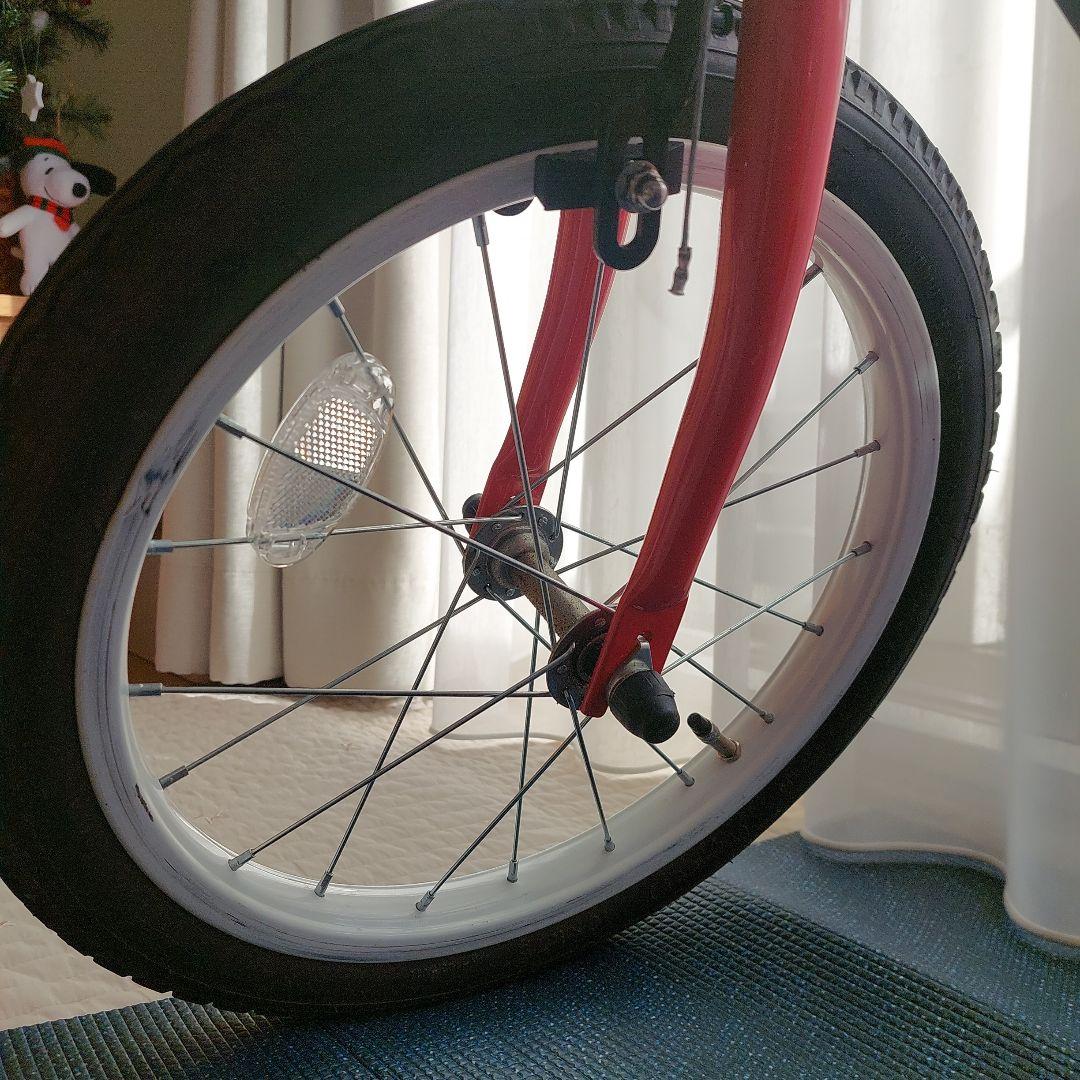 ピープル子供用自転車 16インチレッド、ベージュバスケット付き