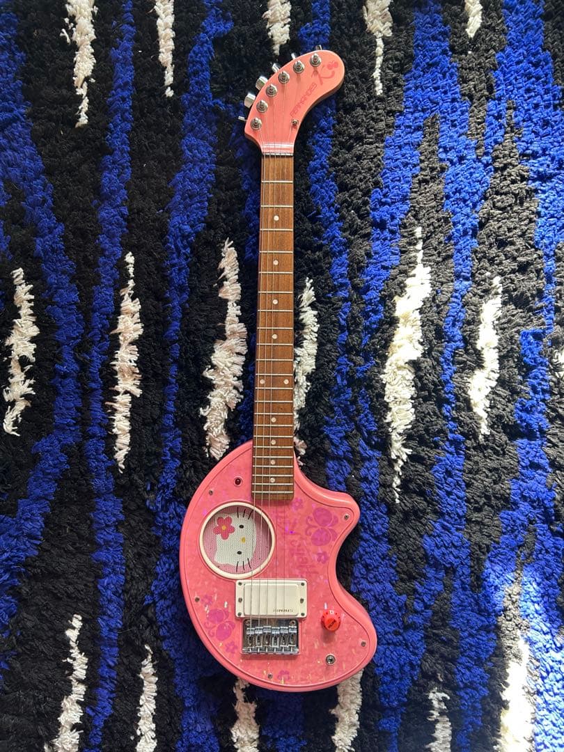 Fernandes ZO-3HK サンリオコラボモデル ハローキティ