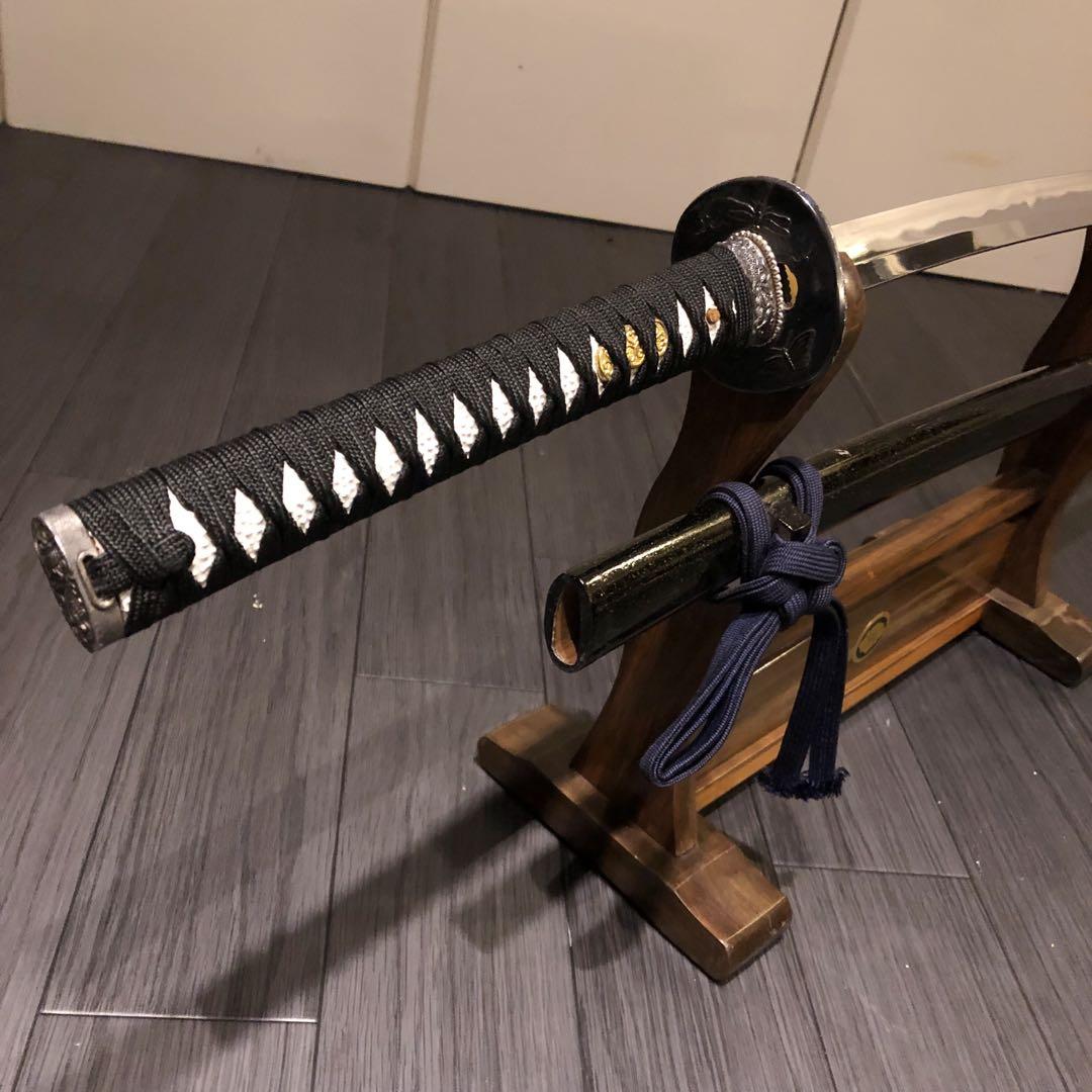 高級模造刀　居合刀　黒拵え　亜合金刀身　優乱刃紋