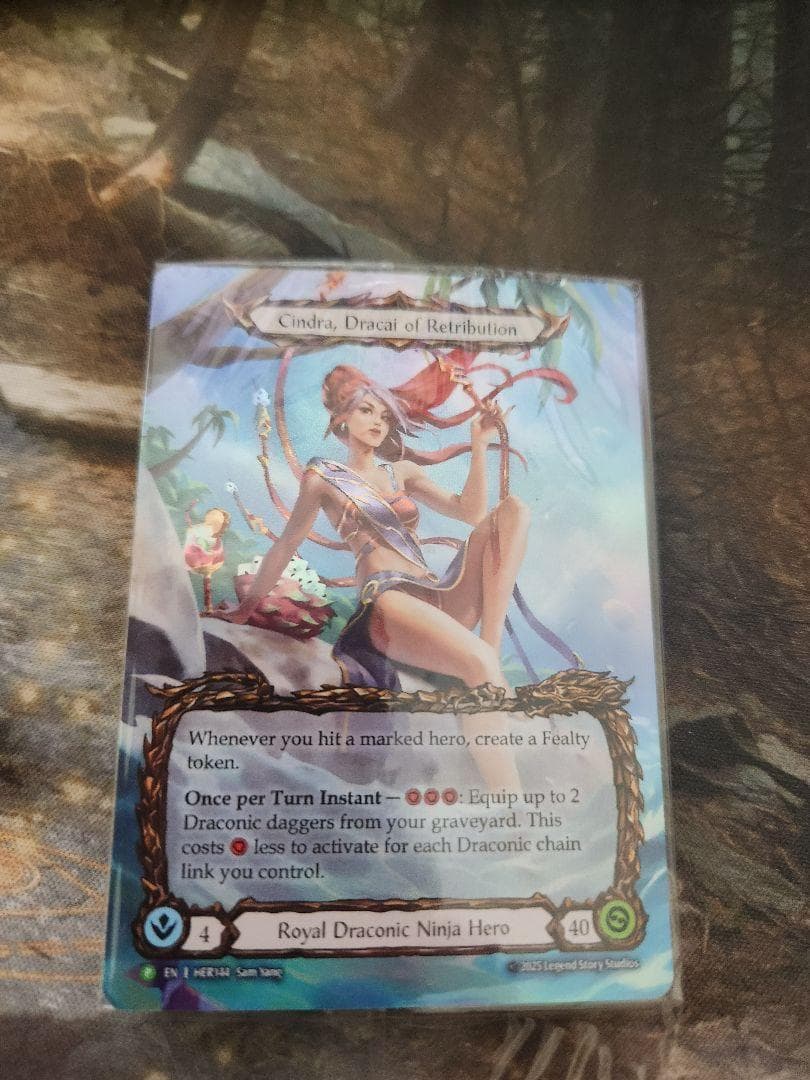 Fab 報復のドラカイ、シンドラ 水着プロモ