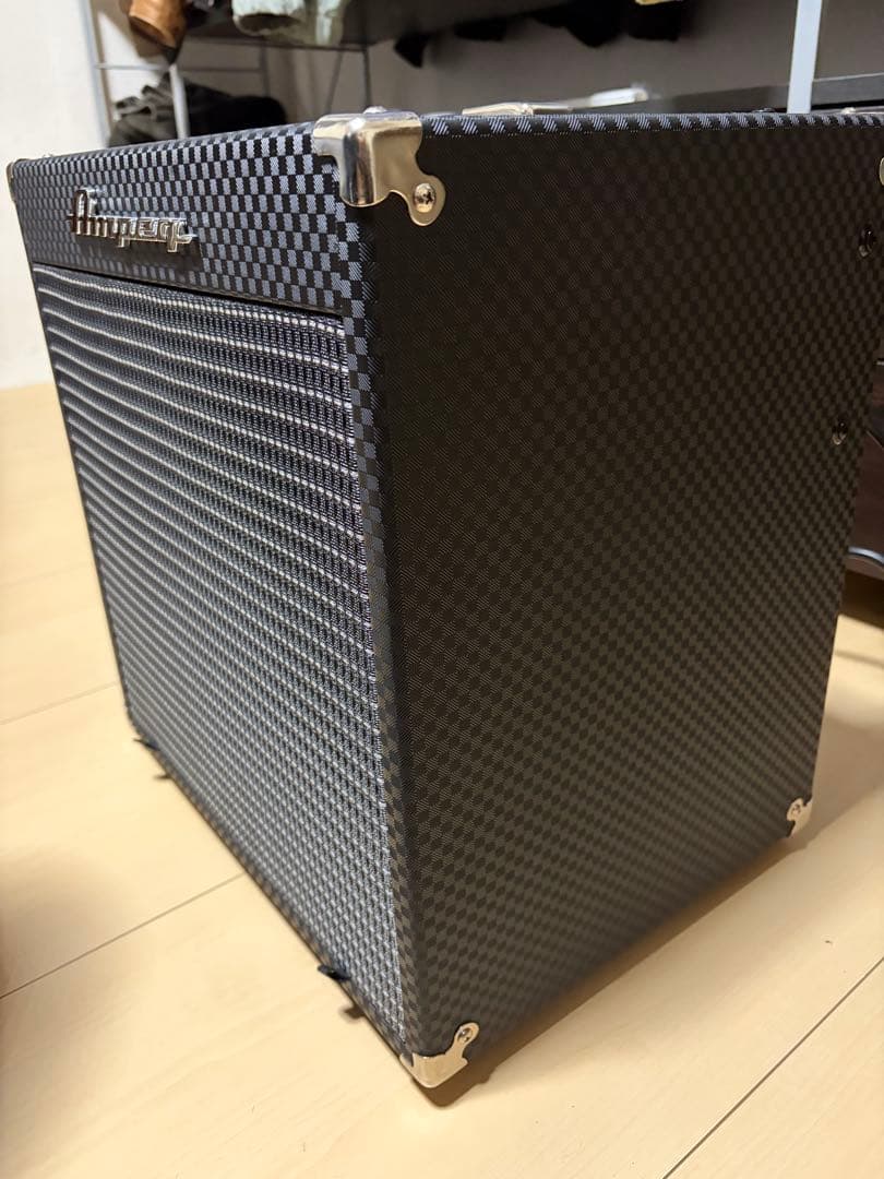 Ampeg Rocket Bass RB-108 30W 練習用ベースアンプ
