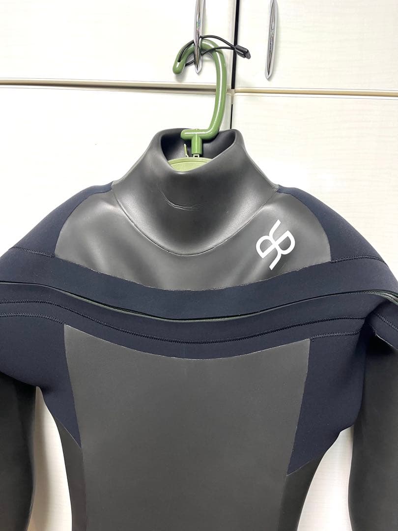 ★新品132,000円★メンズL/MLラッシュRASHウェットスーツ　セミドライ