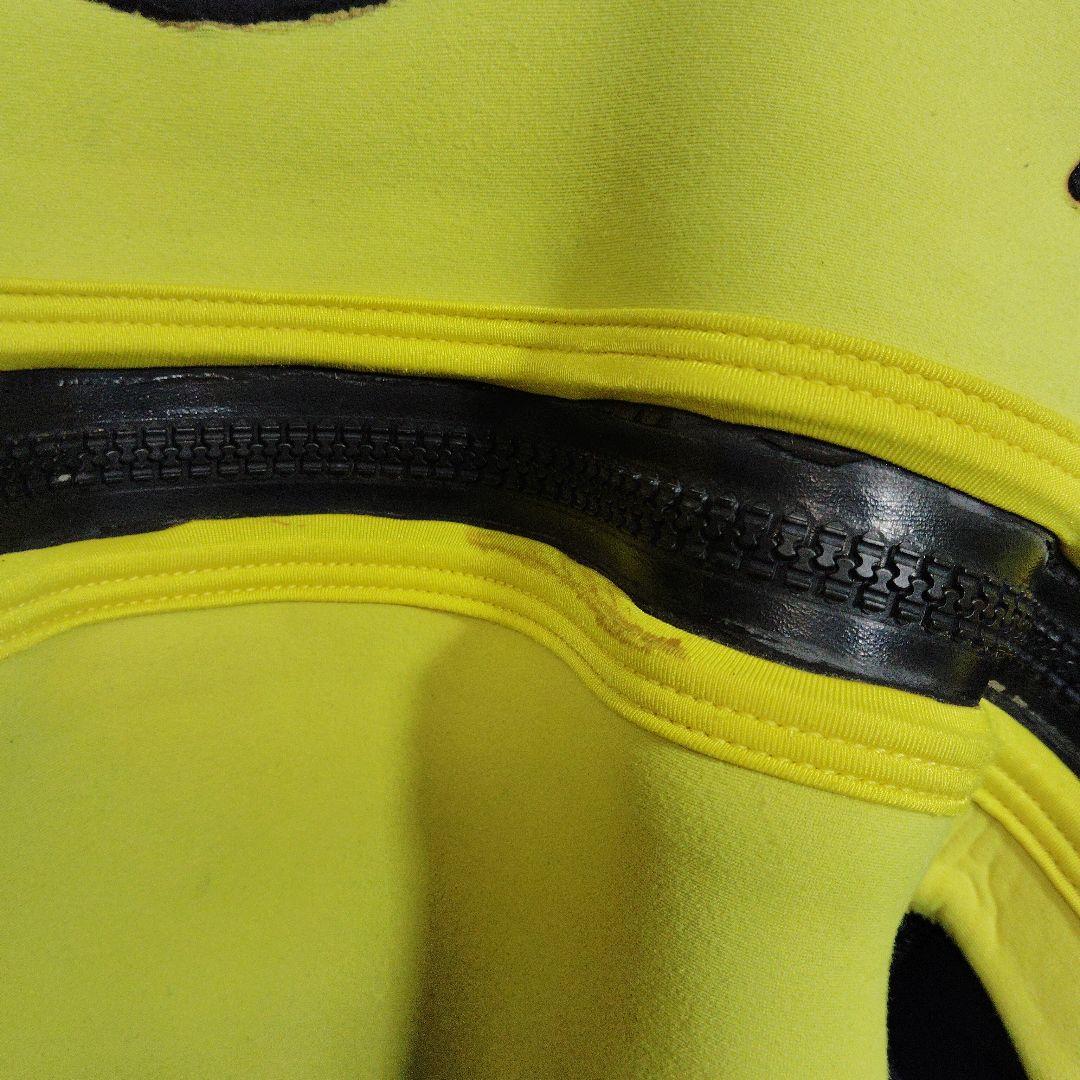 ウェットスーツ　SAVER　黒　イエロー　足付き