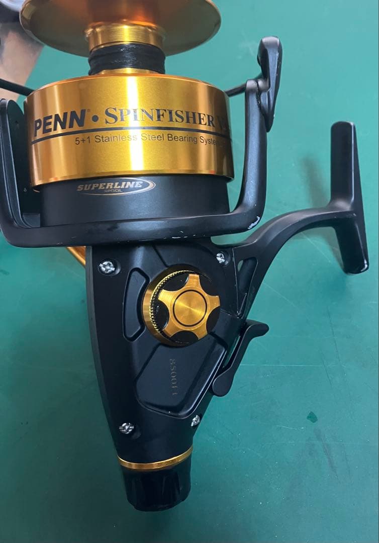 PENN SPINFISHER V 8500 ライブライナー