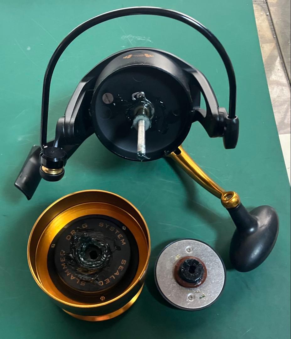 PENN SPINFISHER V 8500 ライブライナー