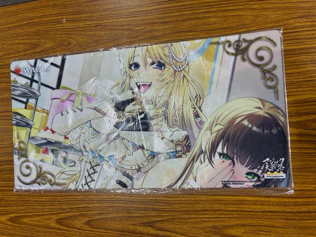 《息詰まる徴税》 箔押しプレイマット　MTG 未開封