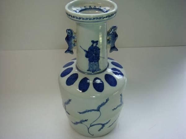 花瓶■城楽 窯院 人物 魚耳付き 染付け 唐草 花器 古玩 時代物 骨董品■