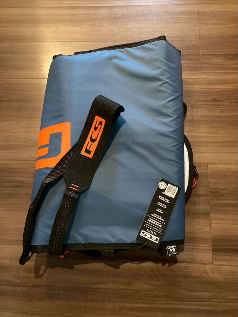 新品タグ付き　FCS サーフボードケース 5'9\