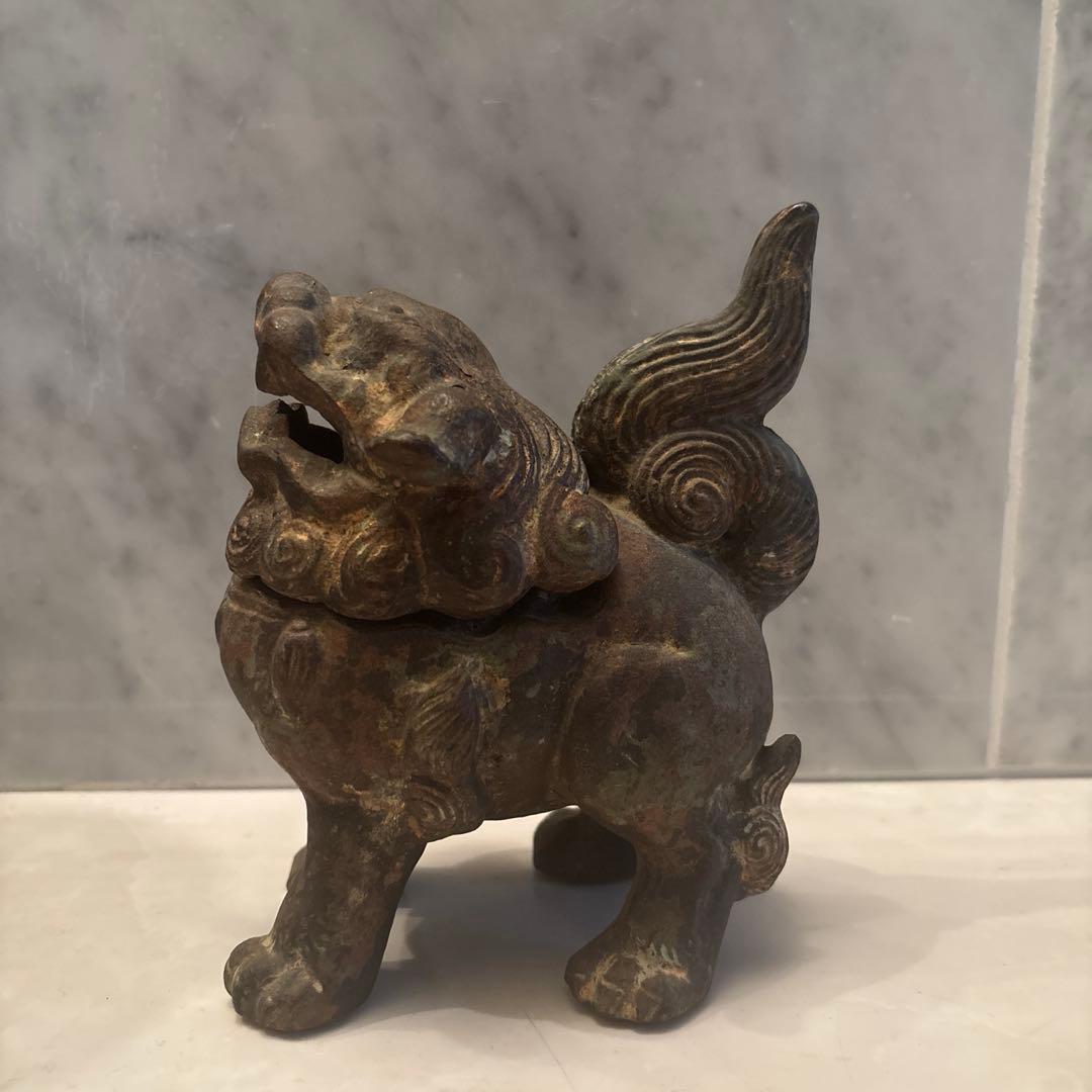 アンティーク可愛らしくも威厳のある唐獅子の芸術的な彫刻造形の鉄・真鍮の香炉