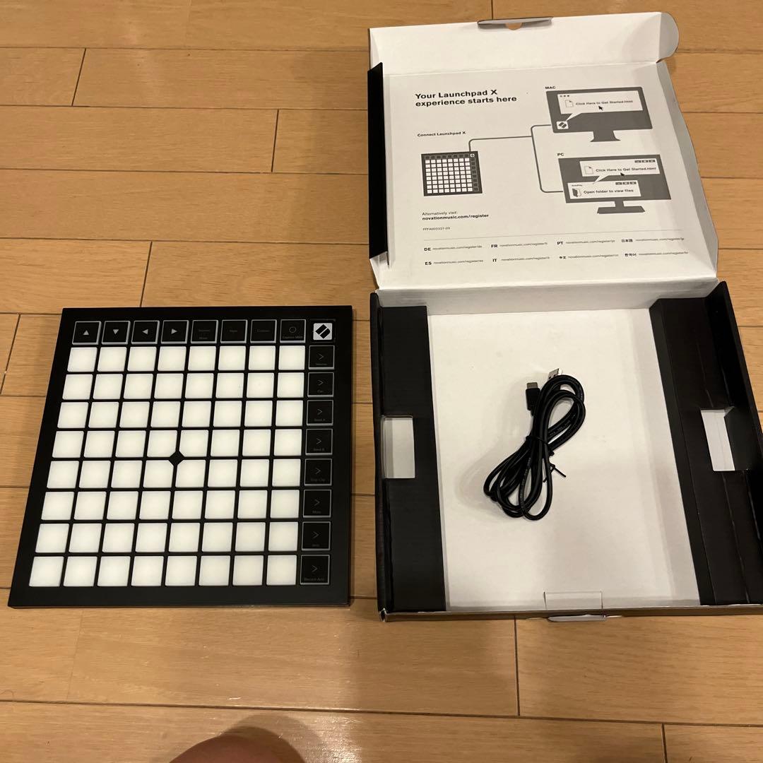 launchpad x美品！値下げ交渉可能！純正ケーブル、箱付き！