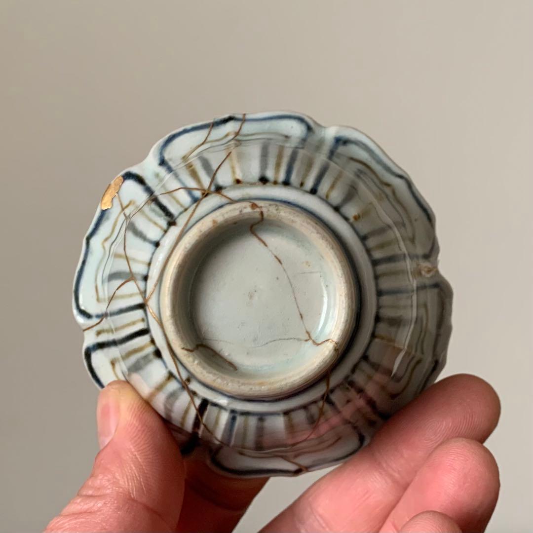 呉須 鉄釉 輪花 盃 伊万里 18世紀？古道具 古美術 アンティーク